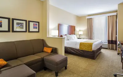 Comfort Suites Twinsburg