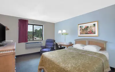 Super 8 by Wyndham Augusta