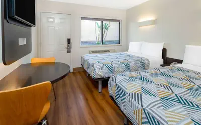 Motel 6-Santa Barbara, CA - State Street