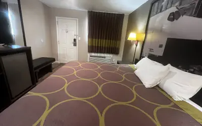 Super 8 by Wyndham La Marque TX/Texas City Area