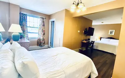 Shawnee Inn and Golf Resort