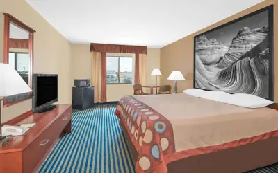 Super 8 by Wyndham Marshalltown