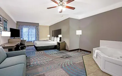 La Quinta by Wyndham Conroe