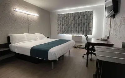 Motel 6-Green Bay, WI - Lambeau