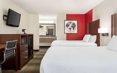 Ramada by Wyndham San Antonio Near SeaWorld - Lackland AFB