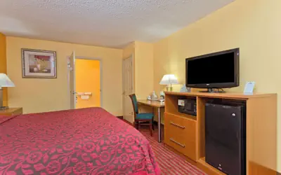 Days Inn by Wyndham Franklin