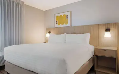 Sonesta Simply Suites Irvine East Foothill