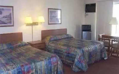 Knights Inn Kirksville