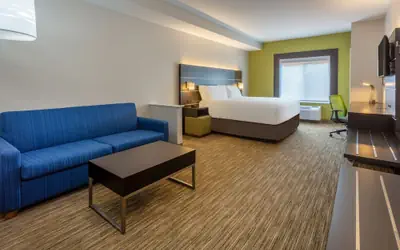Holiday Inn Express Hotel & Suites Charlotte Arrowood by IHG