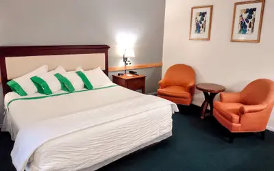 GuestHouse Inn Enumclaw