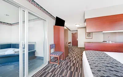 Microtel Inn & Suites Urbandale