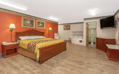 Super 8 by Wyndham Bedford