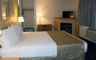 Boarders Inn & Suites by Cobblestone Hotels - Wautoma