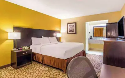 Ramada by Wyndham Santee I-95