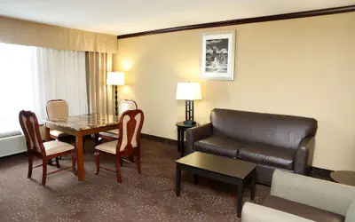 Holiday Inn Chicago-Oakbrook by IHG