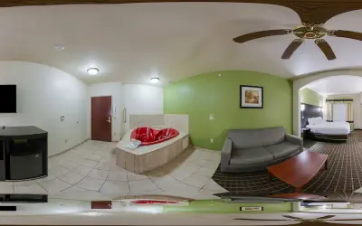 Clarion Inn & Suites Weatherford South