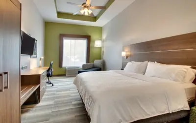 Holiday Inn Express & Suites Laurel by IHG