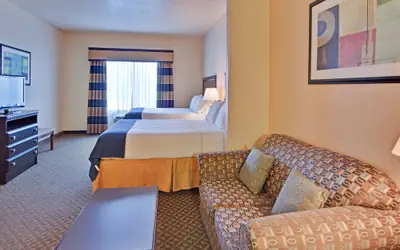 Holiday Inn Express Delano Highway 99 by IHG
