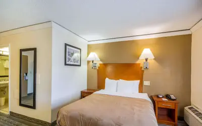 Quality Inn & Suites Kansas City - Independence I-70 East