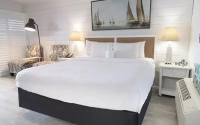 Oceanfront Litchfield Inn