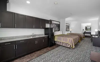 Super 8 by Wyndham Carthage TX