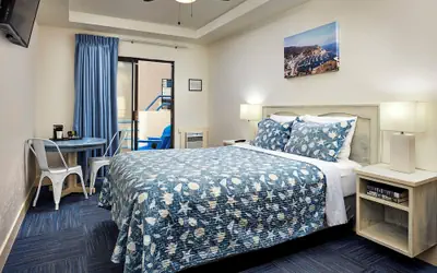 Seaport Village Inn, Avalon