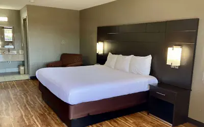 Days Inn by Wyndham Tupelo