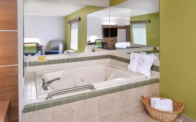 Holiday Inn Express Mineral Wells by IHG