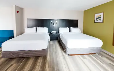 Holiday Inn Express & Suites Shelbyville by IHG