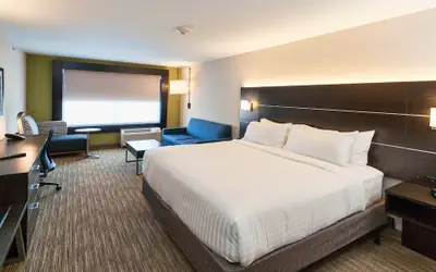 Holiday Inn Express & Suites - Dodge City by IHG