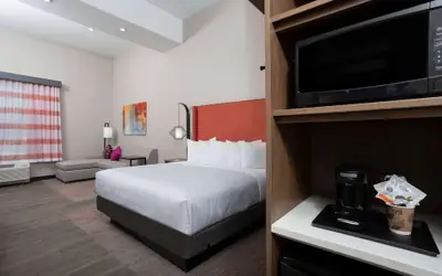 La Quinta Inn & Suites by Wyndham Pflugerville