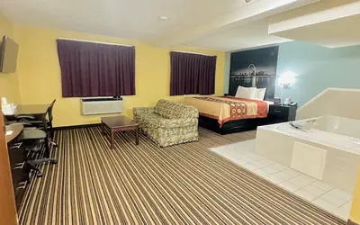 Super 8 by Wyndham Warrenton