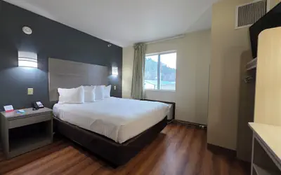 Econo Lodge Hot Springs South