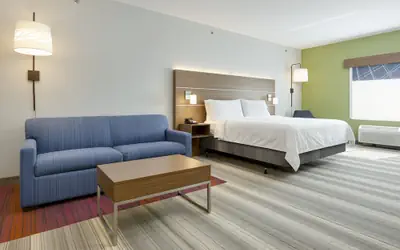 Holiday Inn Express & Suites - Denton North by IHG