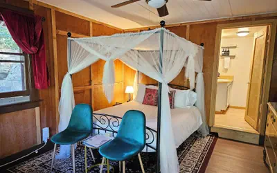 Quiet Mind Lodge Retreat & Spa Sequoias