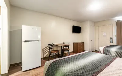 HomeTowne Studios by Red Roof Atlanta NE - Downtown Norcross