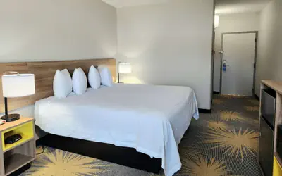 Days Inn by Wyndham LaPlace- New Orleans