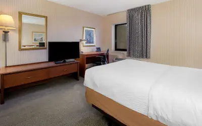 La Quinta Inn by Wyndham Detroit Southgate