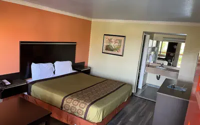 Rivera Inn & Suites Motel