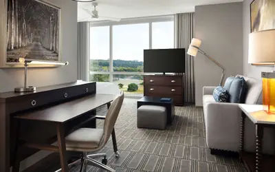 Homewood Suites by Hilton Teaneck Glenpointe