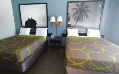 Super 8 by Wyndham Dania/Fort Lauderdale Arpt