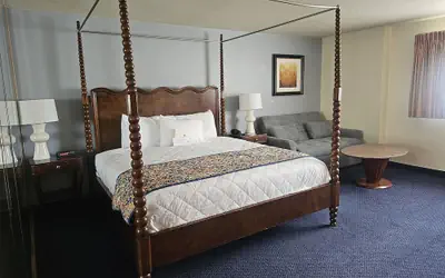 Broadway Inn Conference Center