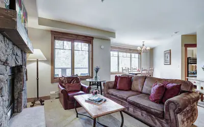 Mountain Thunder Lodge 1209 2 Bedroom Condo by RedAwning