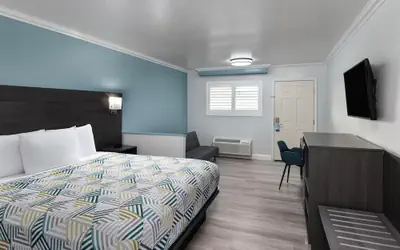 Red Lion Inn & Suites Lemoore