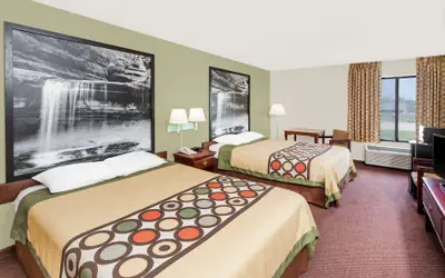 Super 8 by Wyndham Lincoln