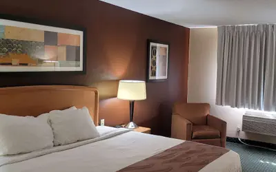 Travelodge by Wyndham Fargo West Acres