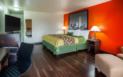 Super 8 by Wyndham Giddings