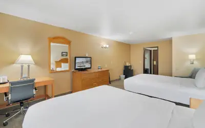 Clarion Hotel & Suites Fairbanks near Ft Wainwright