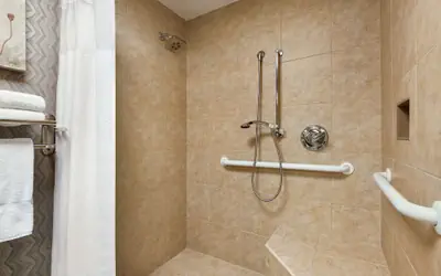 Crowne Plaza Knoxville Downtown University by IHG