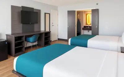 Motel 6-Anaheim, CA - Maingate